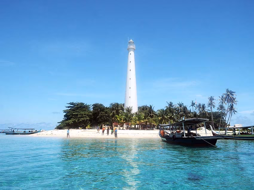 Sumatra: Belitung, l'isola segreta